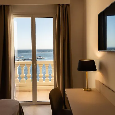 Falli ホテル ポルト・チェザーレオ